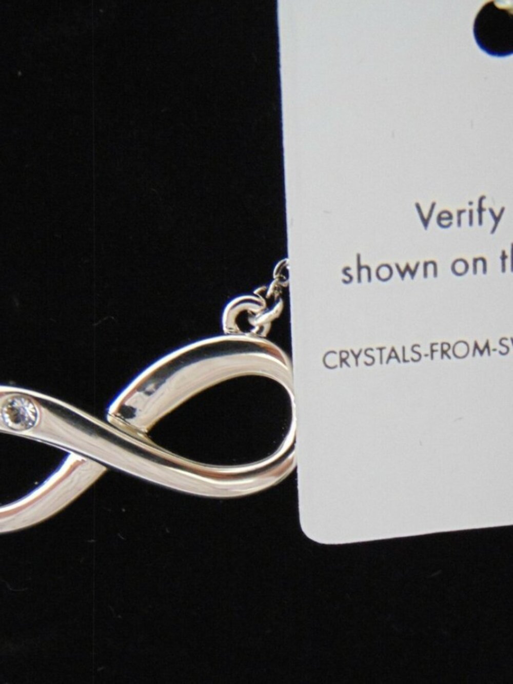 NIB NWT NIC and SYD Infinity Pendant Necklace Silver Plated Swarovski Crystal